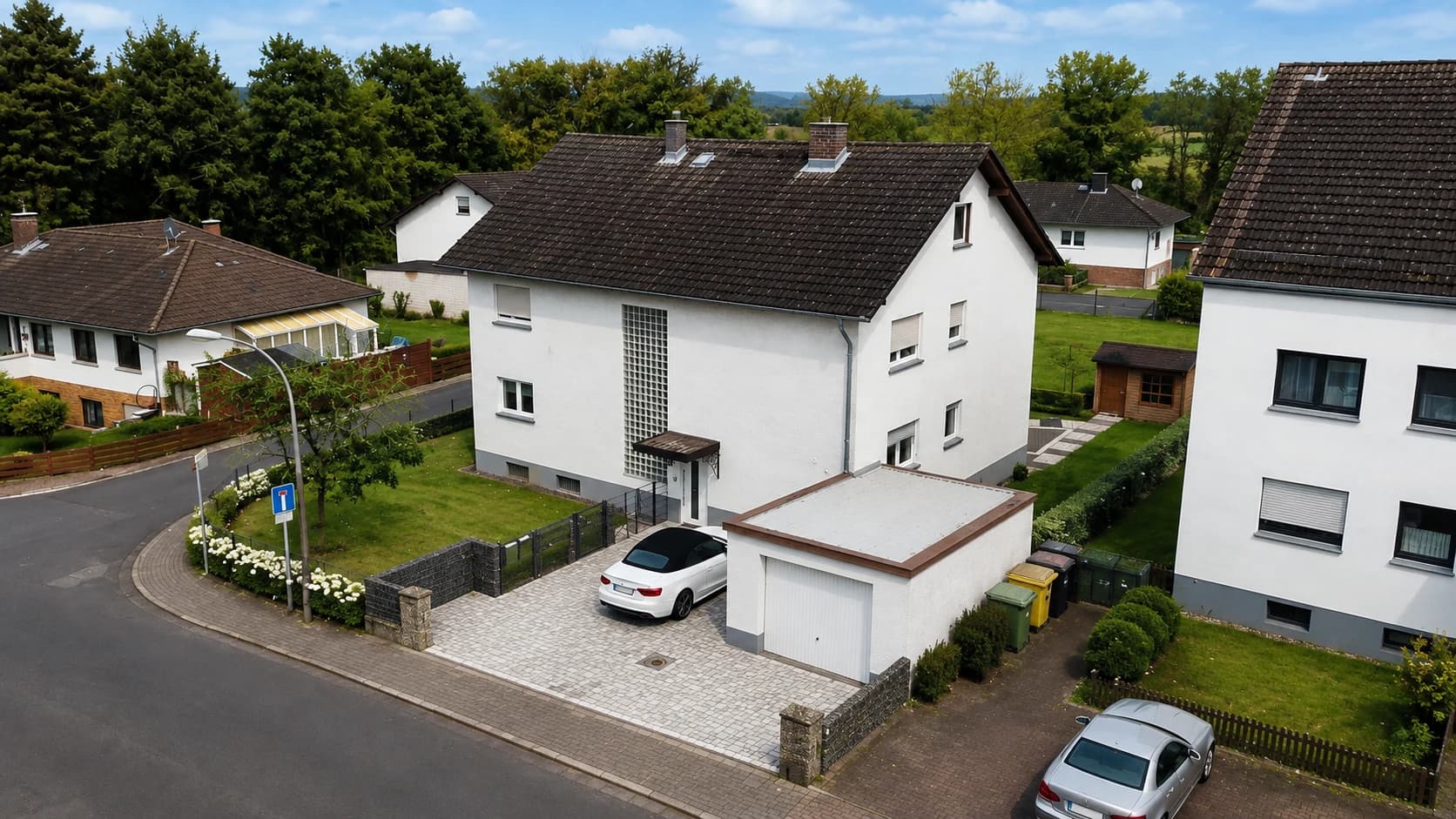 Bestandsaufnahme Zweifamilienwohnhaus in Erlensee — Außenperspektive