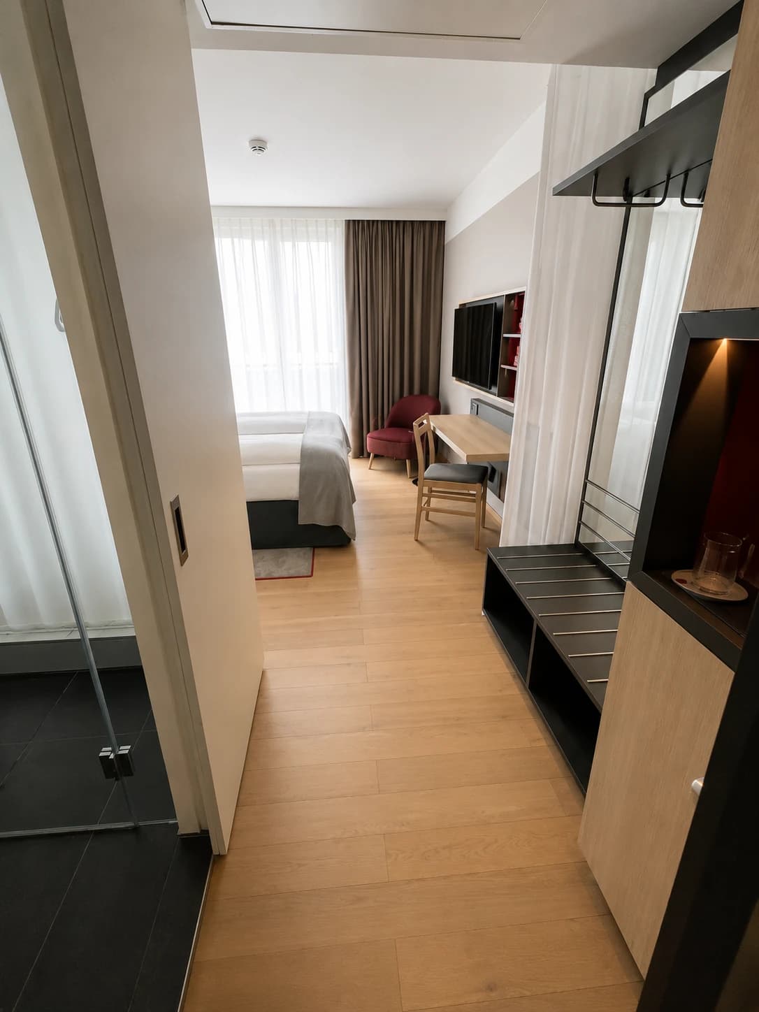 Neubau eines Hotels in Wiesbaden — Diele